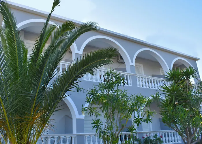 Splash Ii & Pool Access